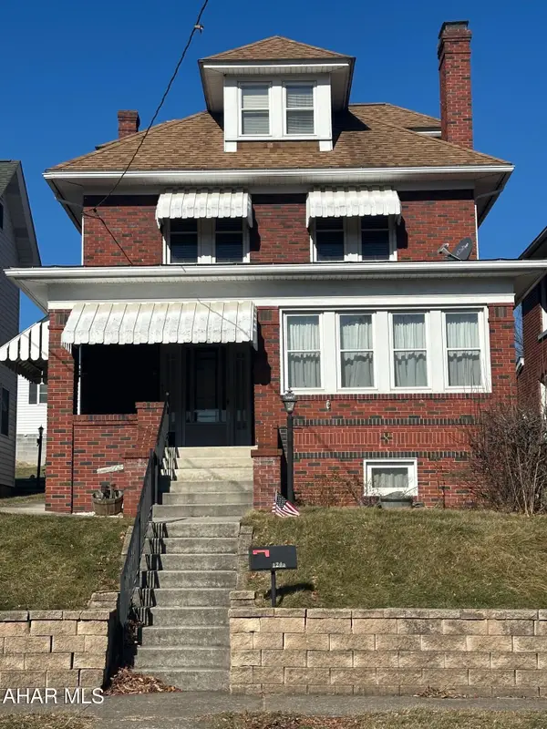 1205 Walnut Street, Hollidaysburg, PA 16648