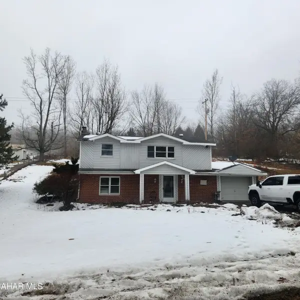 775 Brush Mountain Road, Hollidaysburg, PA 16648