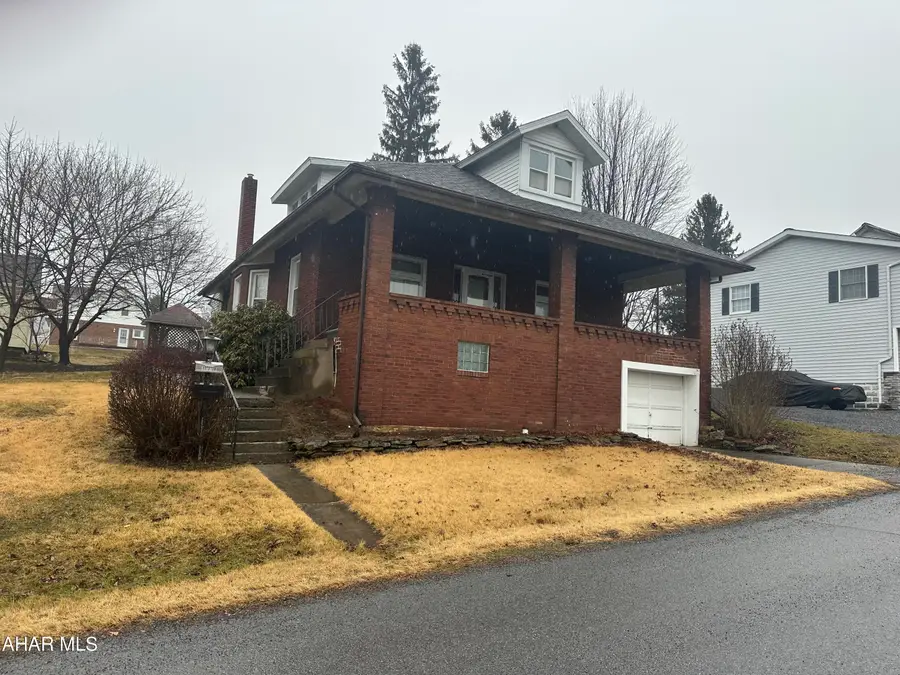 1518 27th Avenue, Altoona, PA 16601 - #2