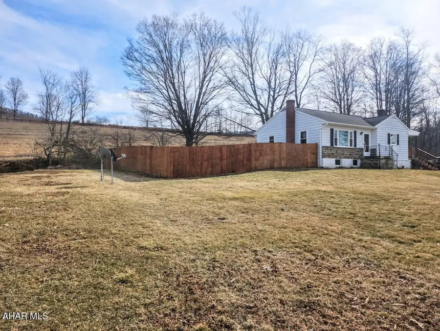 10314 Hyndman Road, Manns Choice, PA 15550 - #2