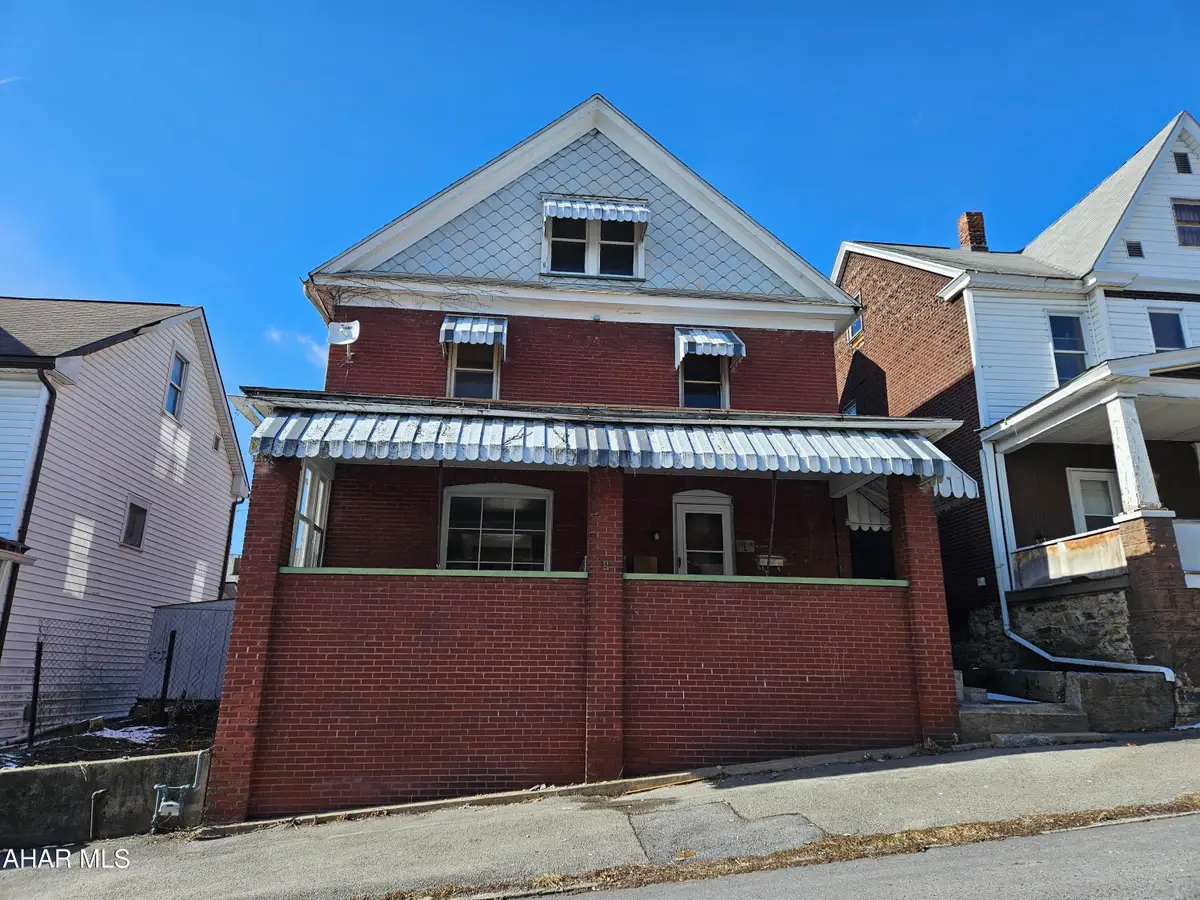 308 Cherry Avenue, Altoona, PA 16601 - #1