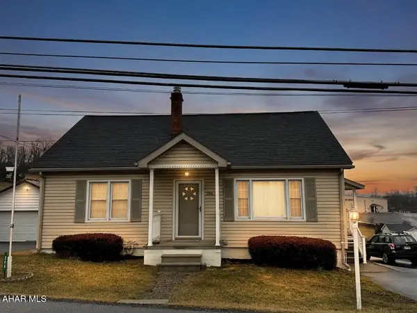 294 Maple Hollow Road, Duncansville, PA 16635