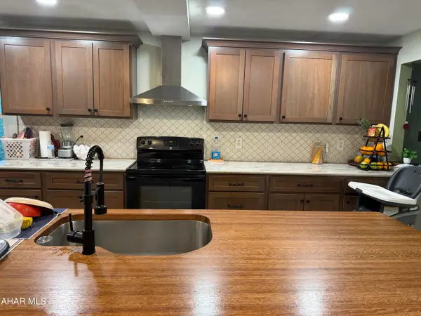 1300 Lloyd Street, Nanty-Glo, PA 15943