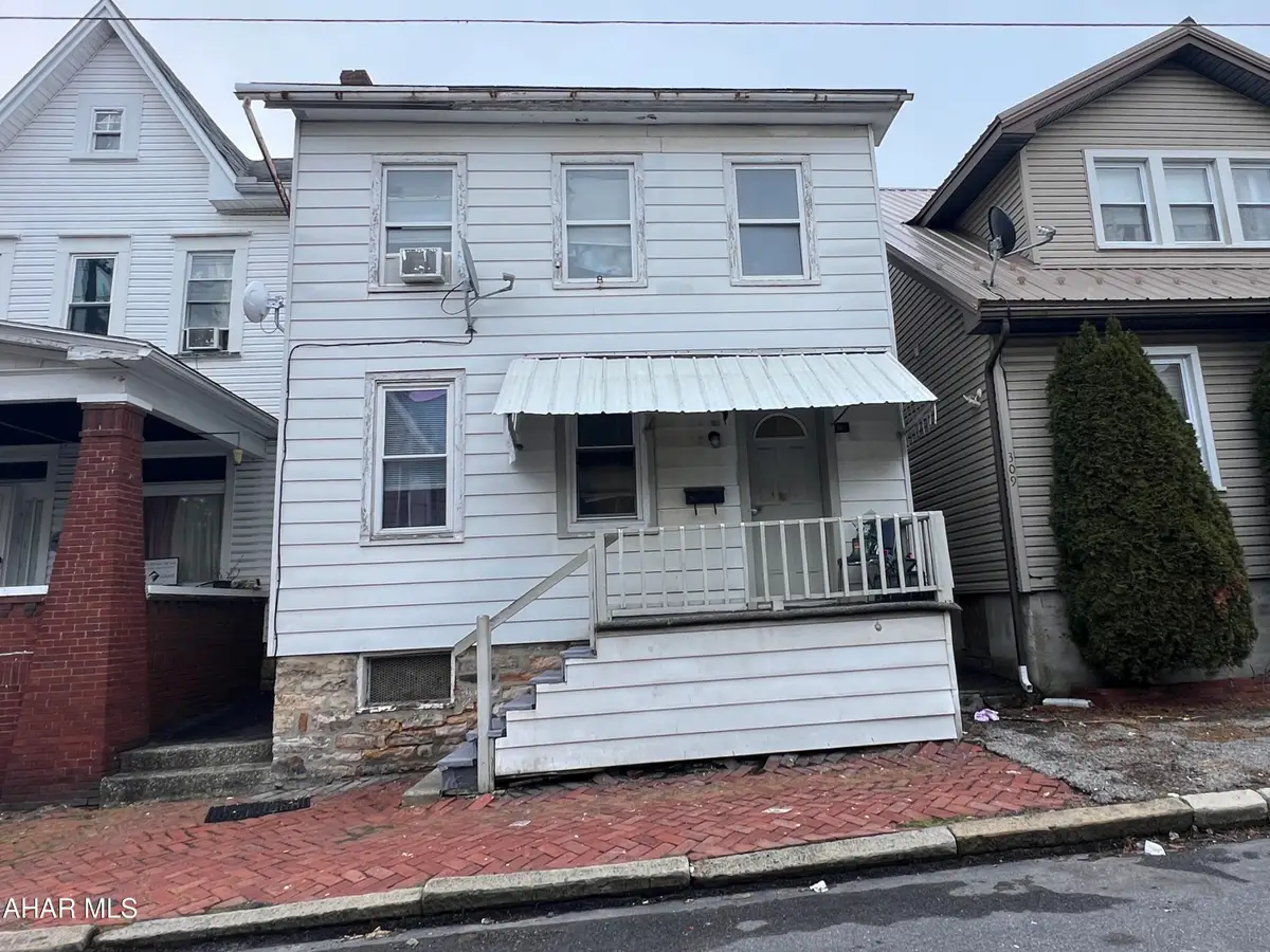 307 3rd Avenue, Altoona, PA 16602 - #1