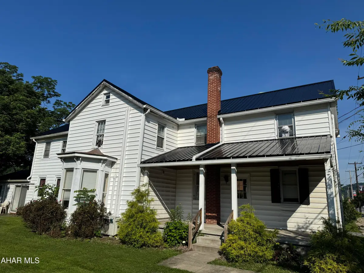 416 Main Street, Alexandria, PA 16611 - #1