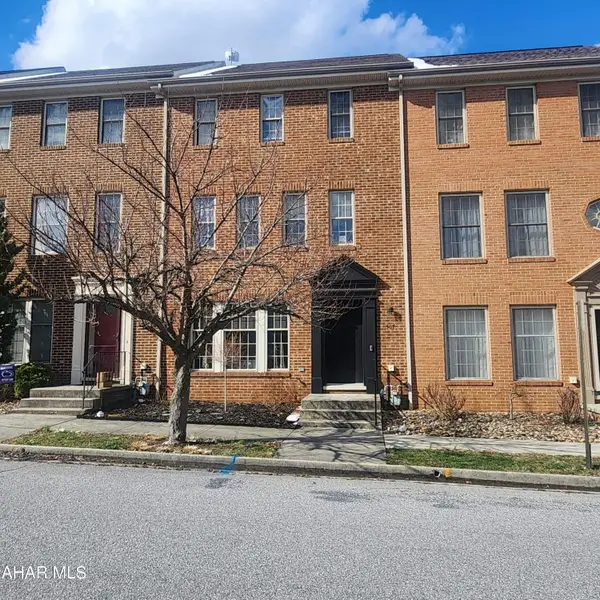 307 Sweet Cherry Court, Hollidaysburg, PA 16648