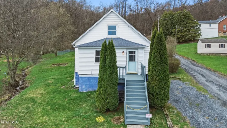 1417 Short Street, Nanty Glo, PA 15943 - #2