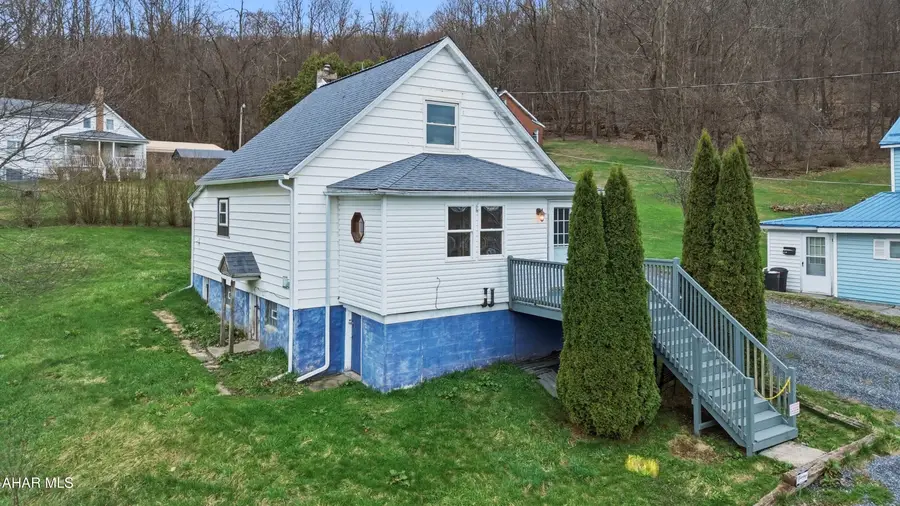 1417 Short Street, Nanty Glo, PA 15943 - #3