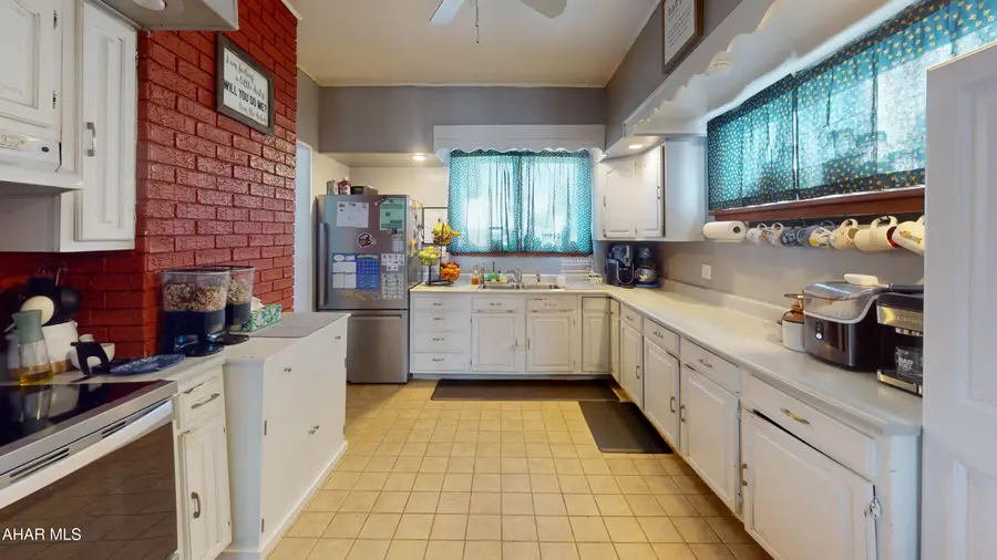 3120 Broad Avenue, Altoona, PA 16601 - #2