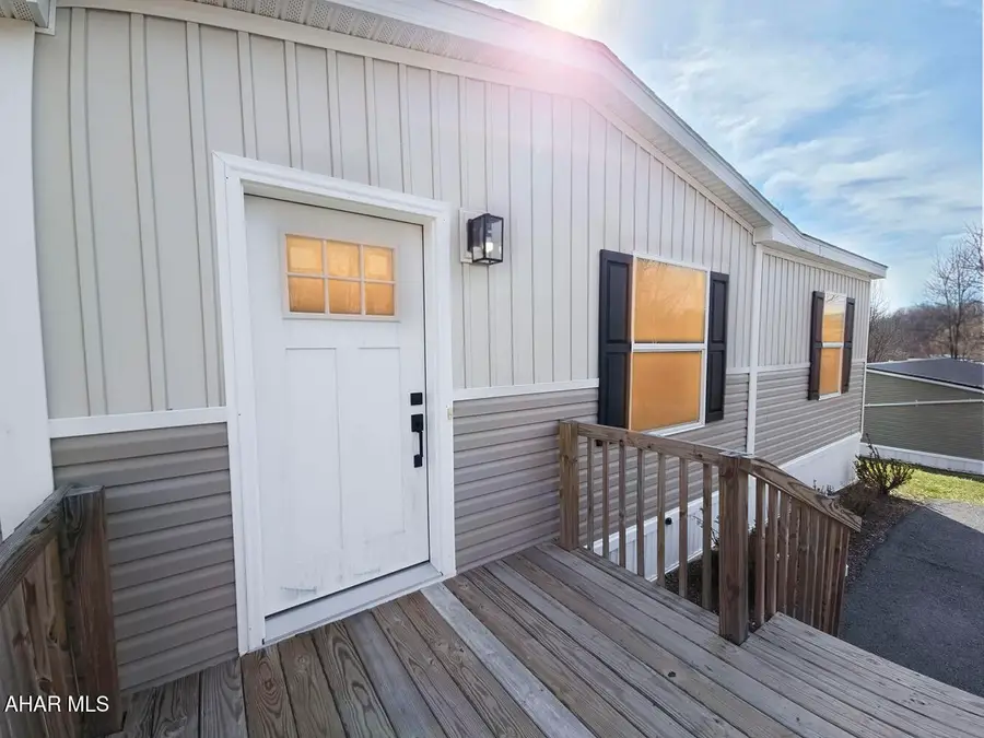 306 Clayton Drive, Duncansville, PA 16635 - #2