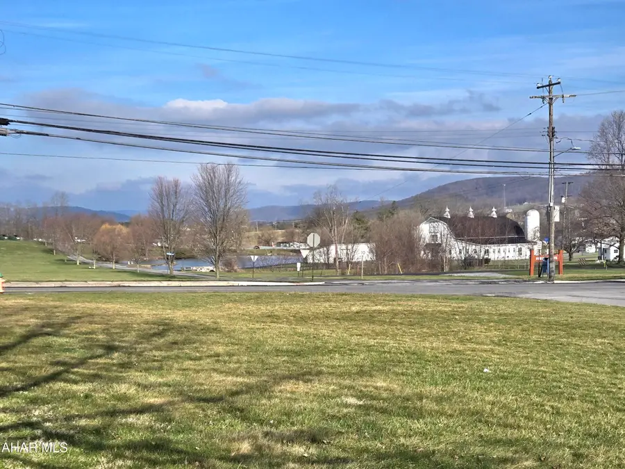 401 S Market Street, Martinsburg, PA 16662 - #3