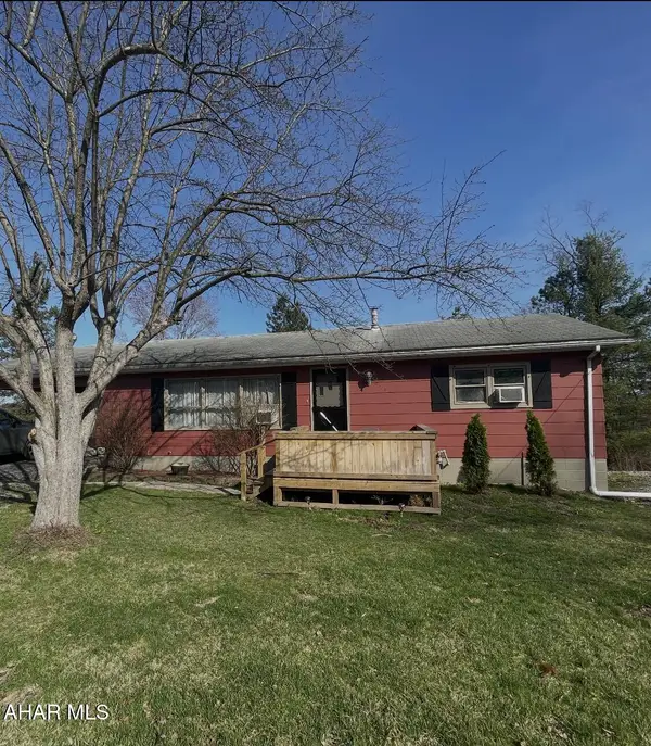 326 Reiling Lane, Altoona, PA 16601