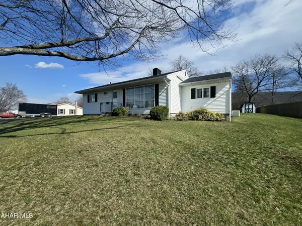 821 E Caroline Avenue, Altoona, PA 16602