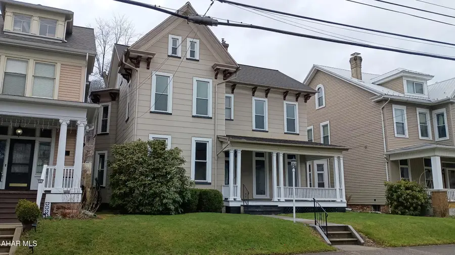 1105 Lincoln Avenue, Tyrone, PA 16686 - #2