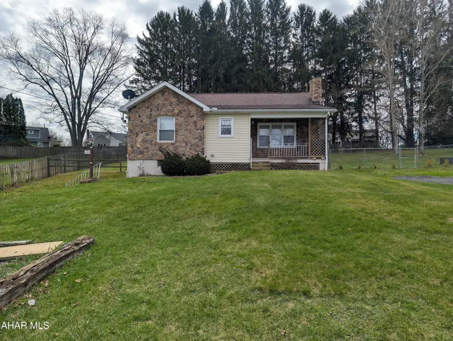 1430 Emmett Drive, Johnstown, PA 15905 - #2