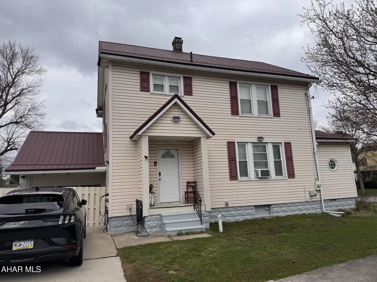 103 Violet Street, Johnstown, PA 15905 - #1