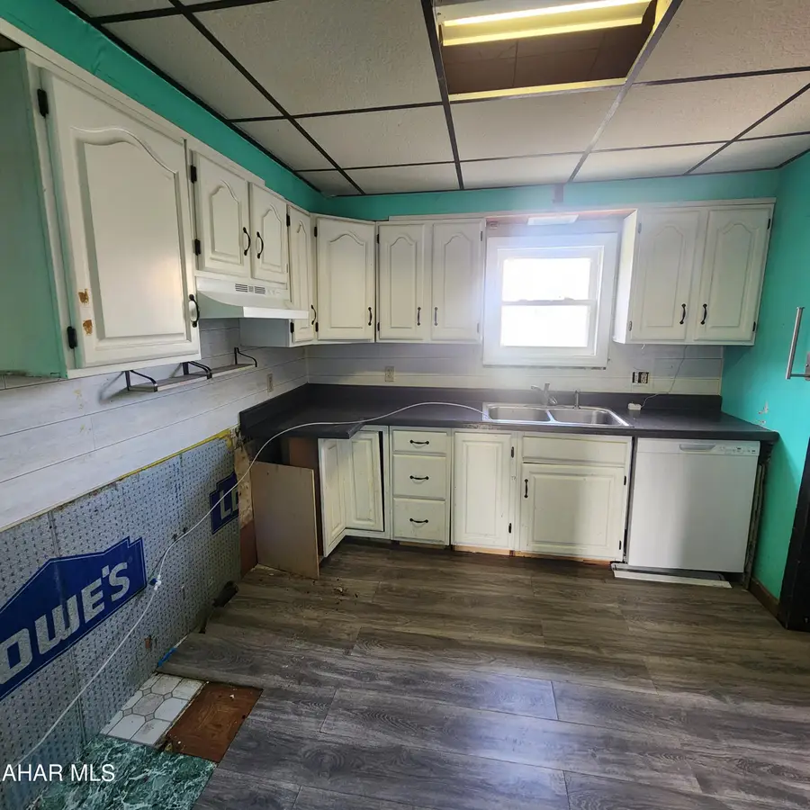 219 Poplar Street, Roaring Spring, PA 16673 - #2