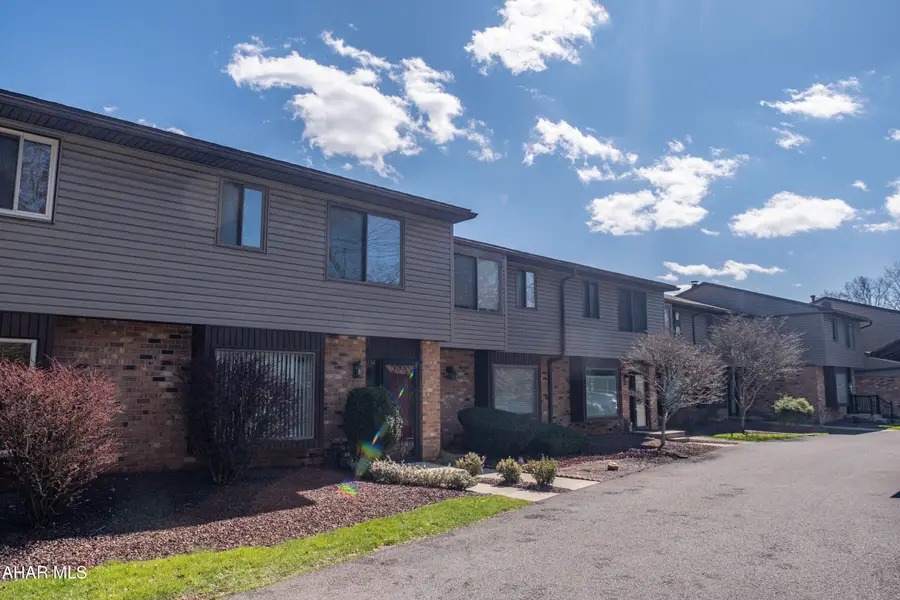 1132 Fairway Townhouse Lane, Hollidaysburg, PA 16648 - #3