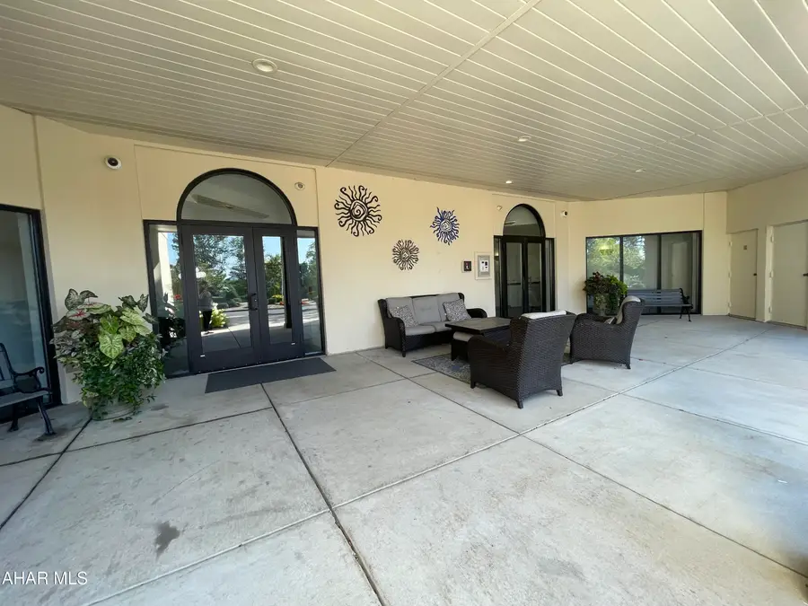 415 Parkview Lane, Altoona, PA 16601 - #3