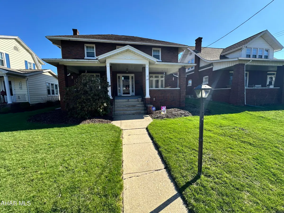 604 Walnut Street, Roaring Spring, PA 16673 - #1