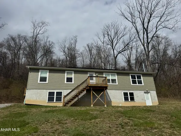 237 Turkey Valley Road, Hollidaysburg, PA 16648