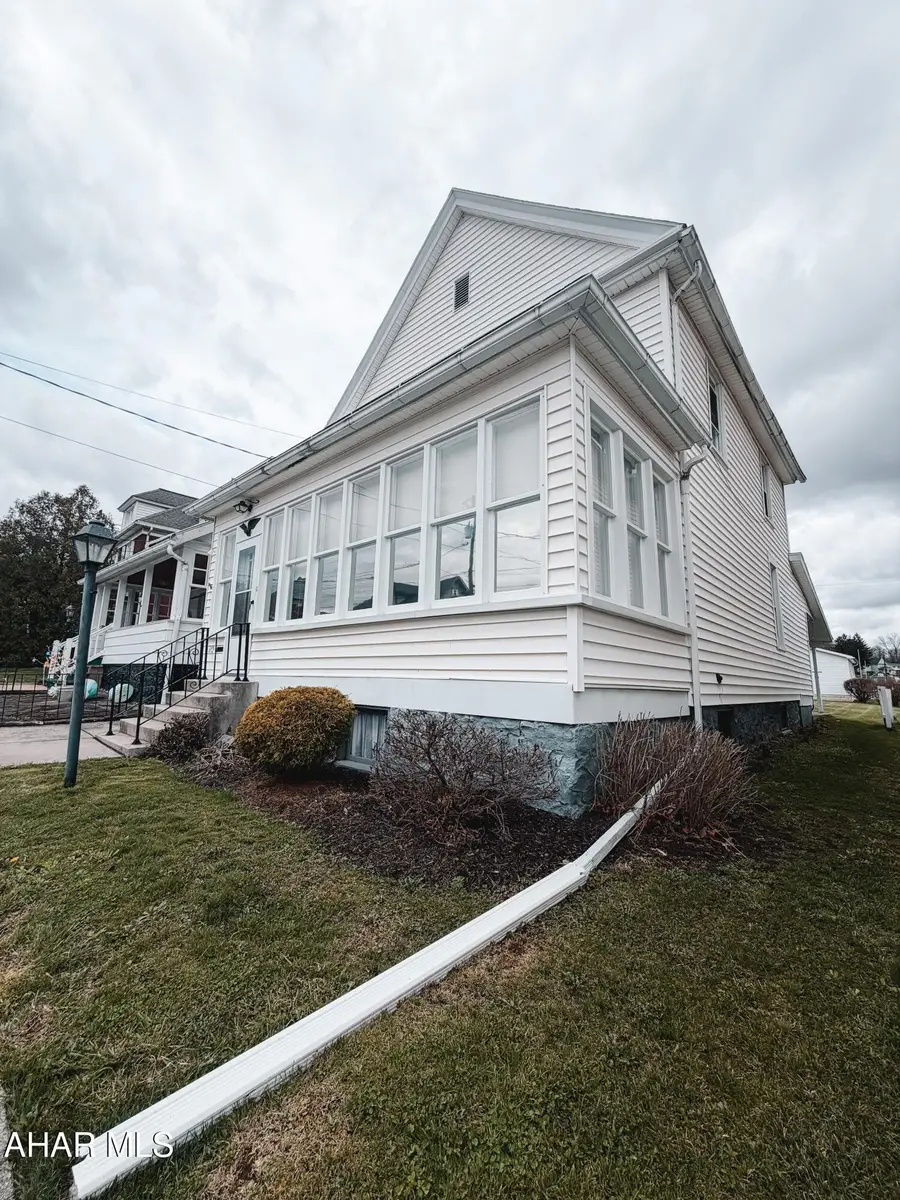 612 W 16th Street, Tyrone, PA 16686 - #3