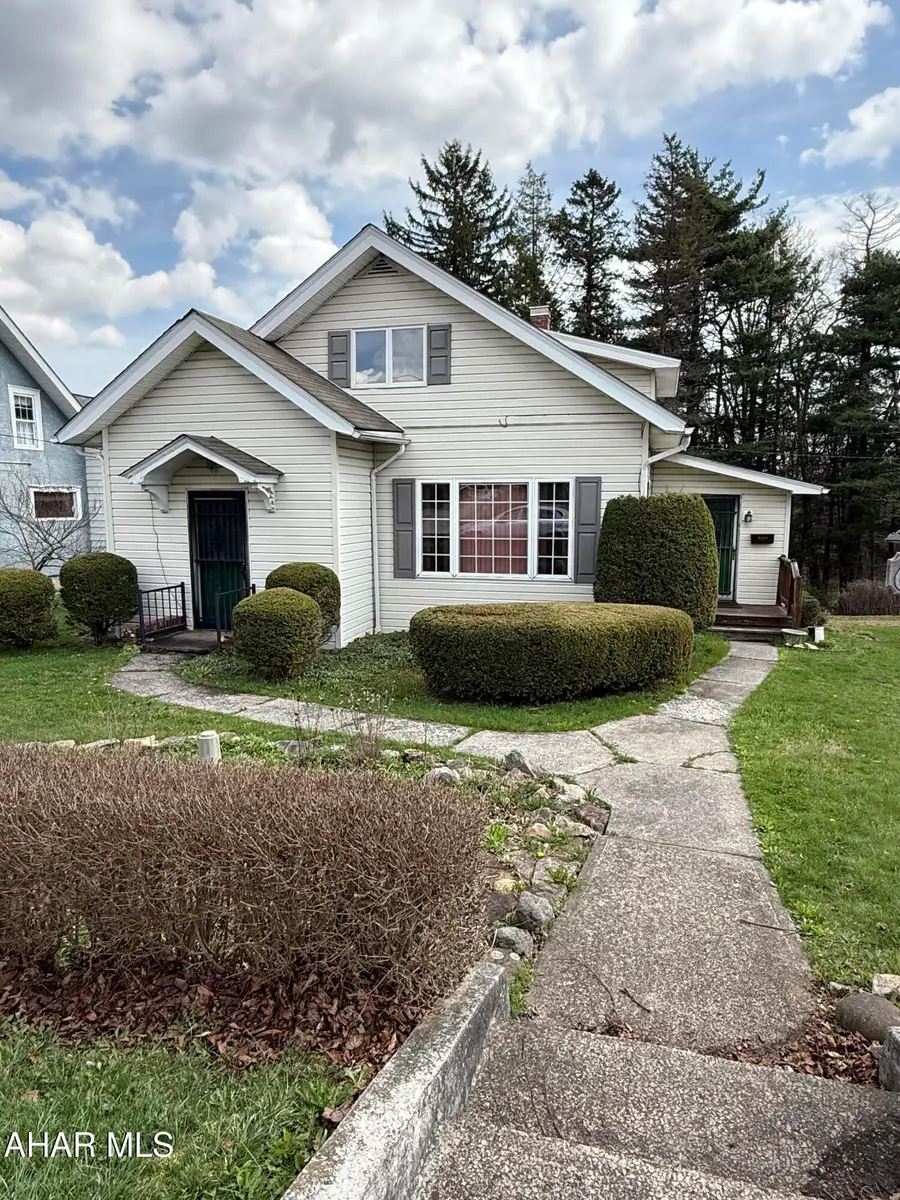 608 Margaret Street, Ebensburg, PA 15931 - #3