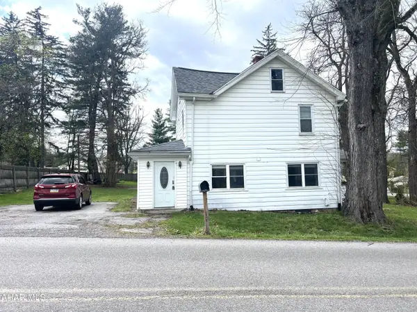 713 S Carlisle Lane, Altoona, PA 16602