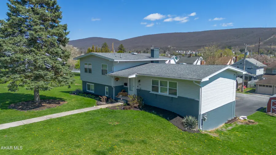 1921 Grant Avenue, Altoona, PA 16602 - #2