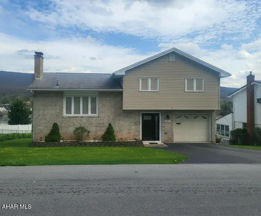 1313 Grant Avenue, Altoona, PA 16602 - #1