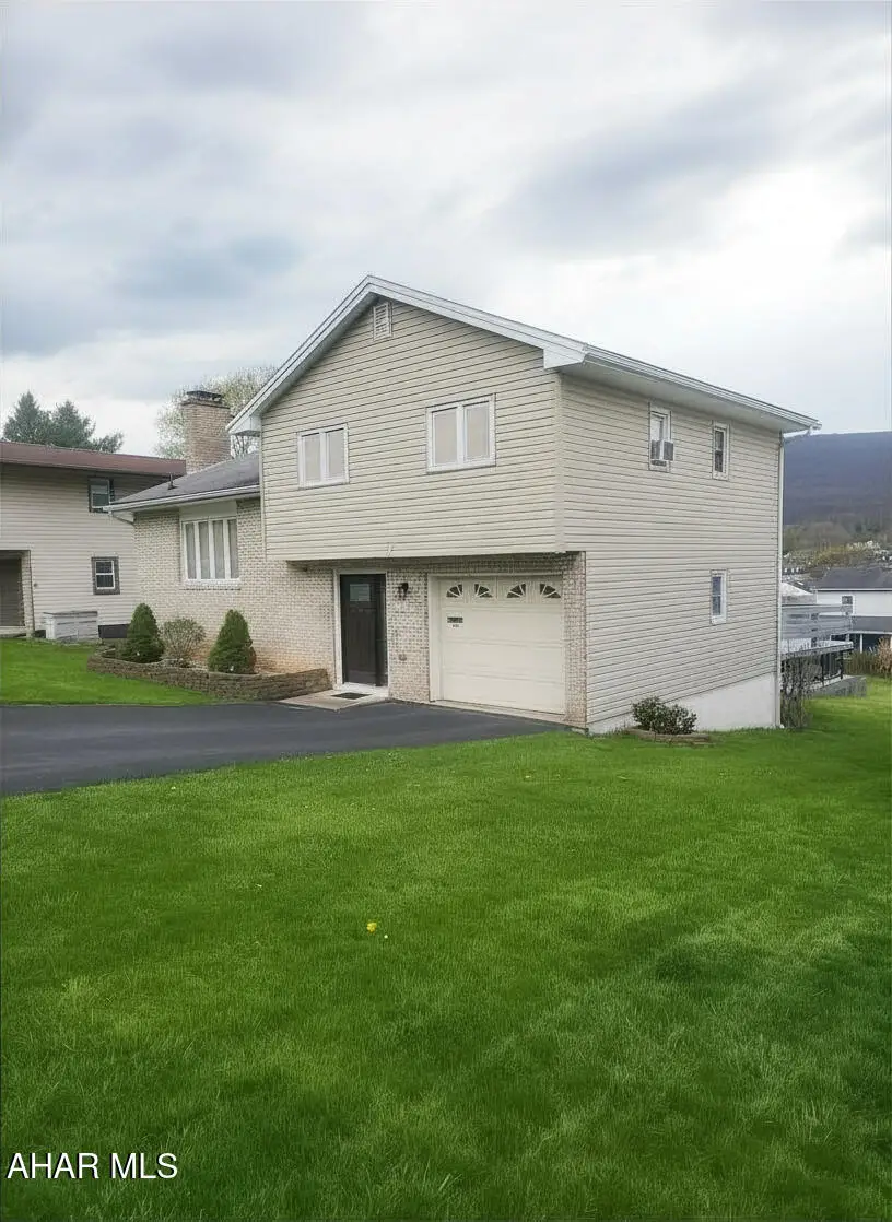 1313 Grant Avenue, Altoona, PA 16602 - #3