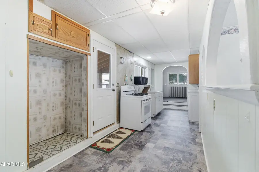 656 Temple Lane, Altoona, PA 16602 - #3