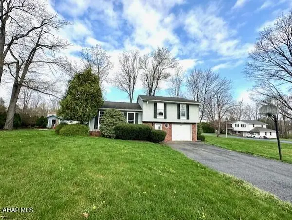 244 Kelly Drive, Windber, PA 15963