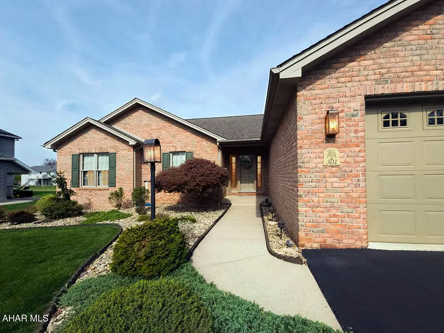 301 Beech Street, Hollidaysburg, PA 16648 - #2