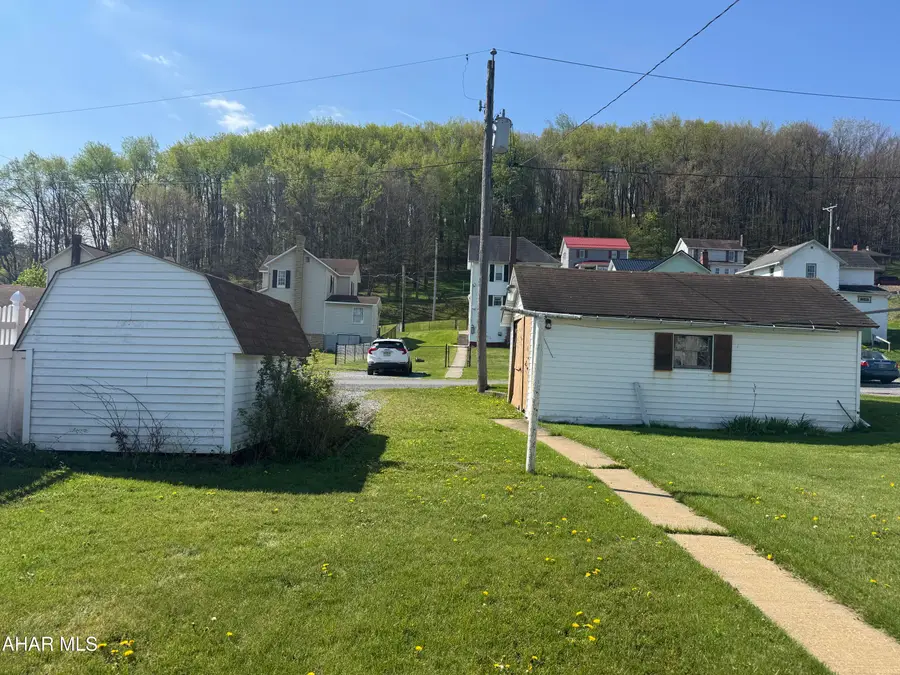 619 Magee Avenue, Patton, PA 16668 - #3