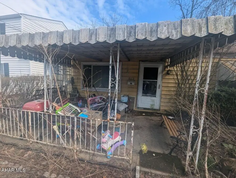 1602 16th Avenue, Beaver Falls, PA 15010 - #3