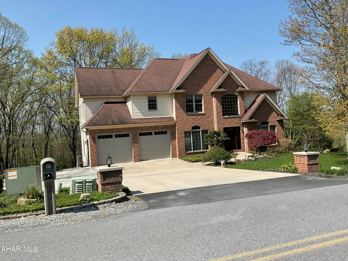 333 Sylvan Oakes Drive, Hollidaysburg, PA 16648 - #1