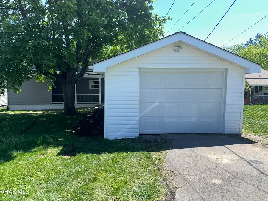 510 E Grant Avenue, Altoona, PA 16602 - #2