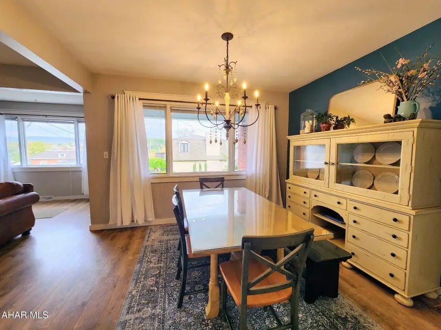1327 Jackson Avenue, Altoona, PA 16602 - #3