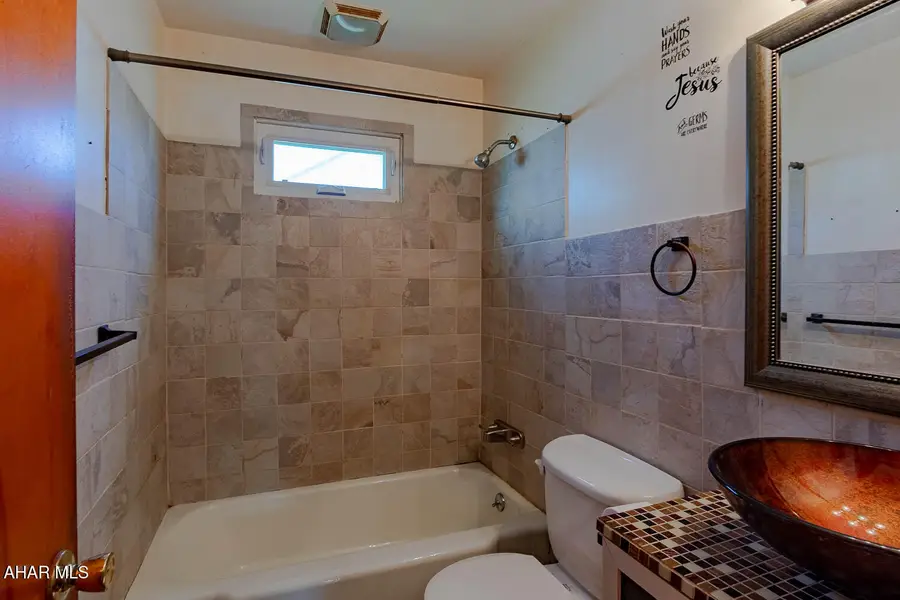 504 E Walton Avenue, Altoona, PA 16602 - #3
