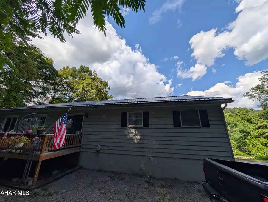 804 S Main Street, Hollsopple, PA 15935 - #3