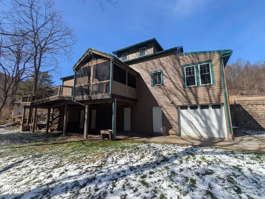 1305 Woodbury Pike, Hopewell, PA 16650 - #3