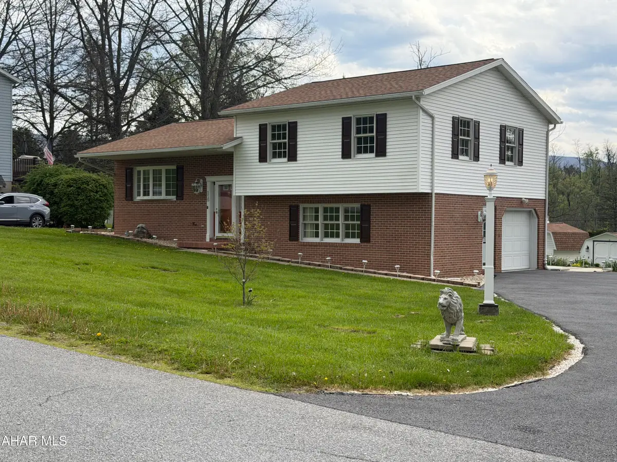 118 Sarah Drive, Altoona, PA 16601 - #1
