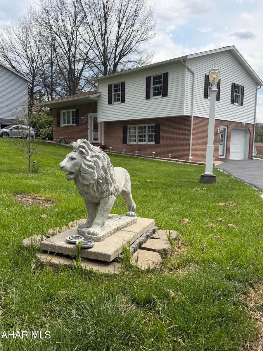 118 Sarah Drive, Altoona, PA 16601 - #3