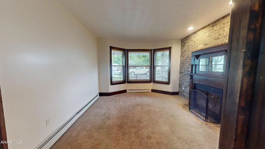 411 S 1st Street, Bellwood, PA 16617 - #2