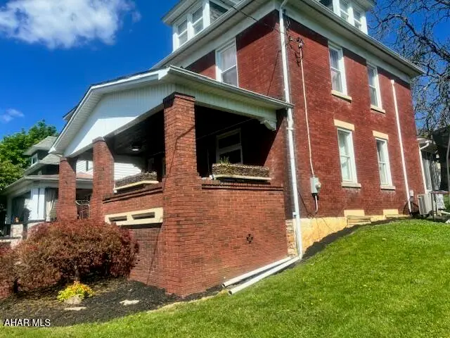 1111 Walnut Street, Hollidaysburg, PA 16648 - #3