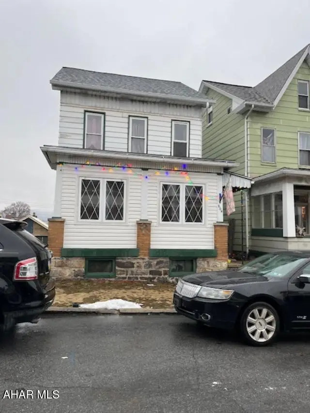 604 1st Avenue, Altoona, PA 16602 - #1