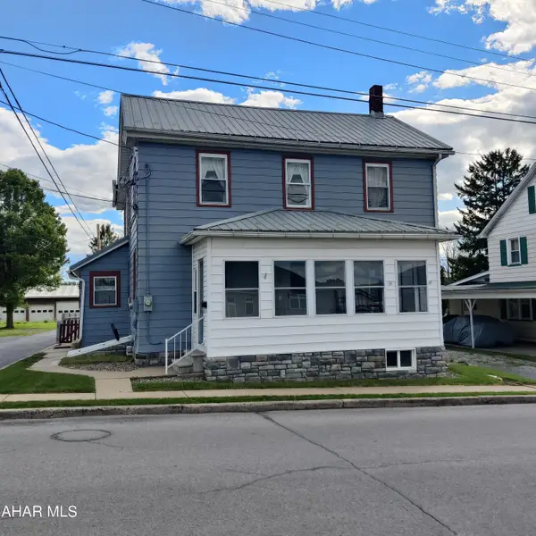 107 W Penn Street, Martinsburg, PA 16662