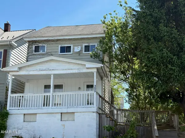 305 22nd Avenue, Altoona, PA 16601