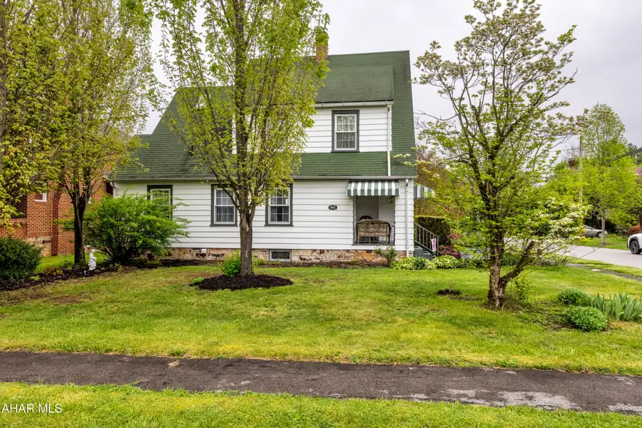 2807 4th Avenue, Altoona, PA 16602 - #3